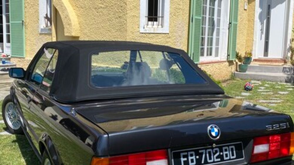 BMW E30 325i 4