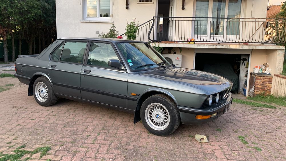 BMW 520I E28 1