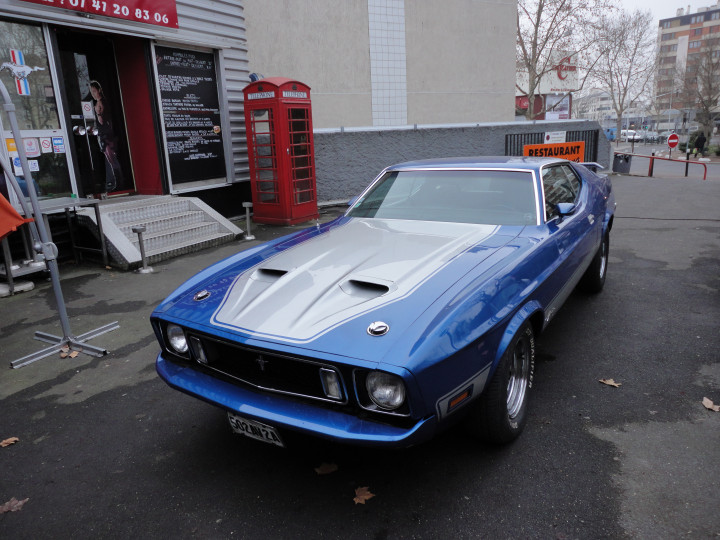 FORD mustang MACH1 0